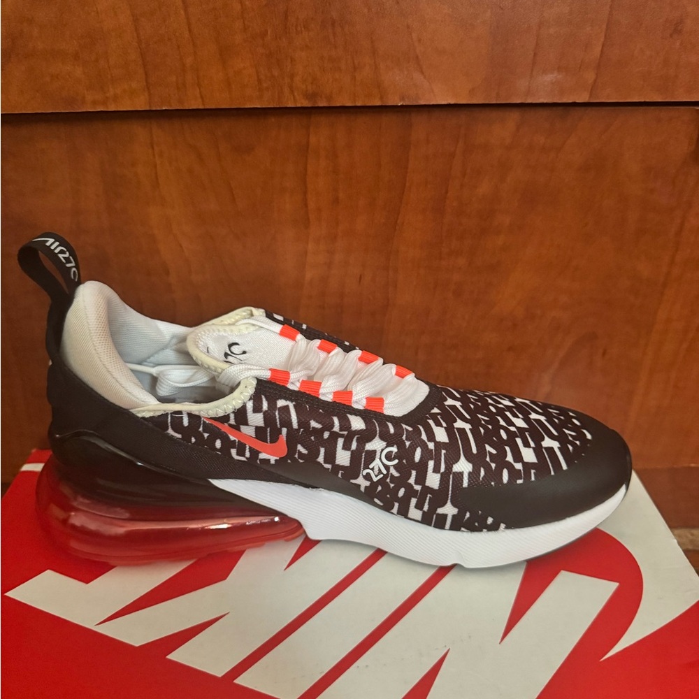 Nike Air Max 270 Black and Red Sneakers